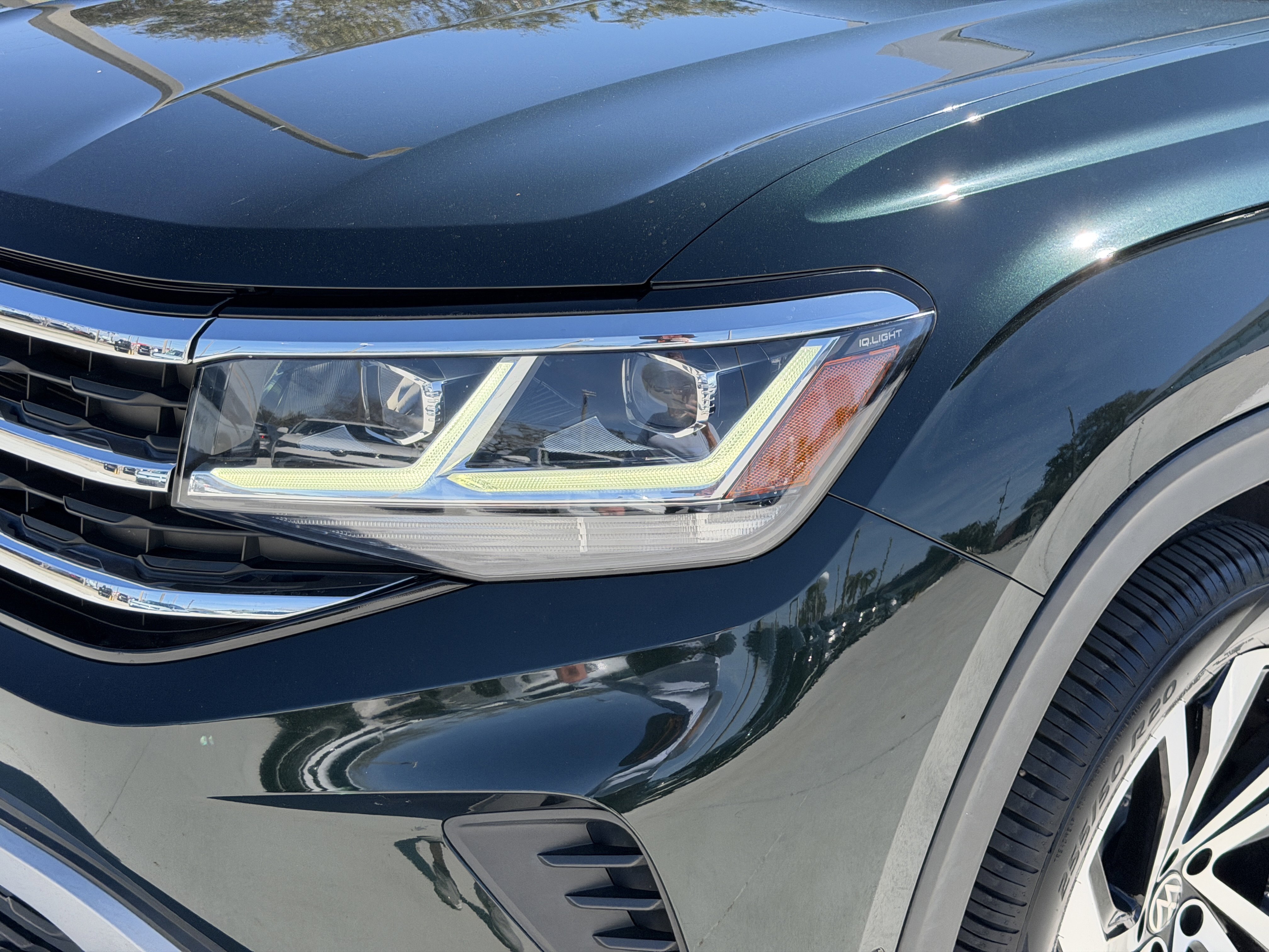 Used 2021 Volkswagen Atlas SEL Premium image 8