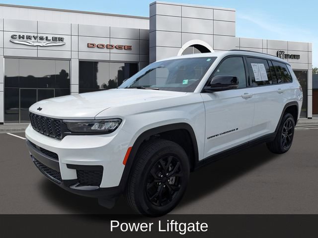 Used 2024 Jeep Grand Cherokee L Altitude AWD/4WD image 8