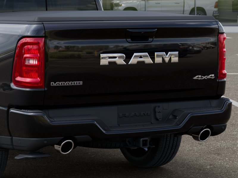 New 2026 RAM 1500 Laramie AWD/4WD image 14