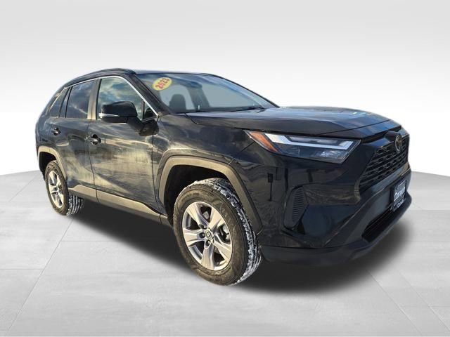 Used 2023 Toyota RAV4 XLE image 1