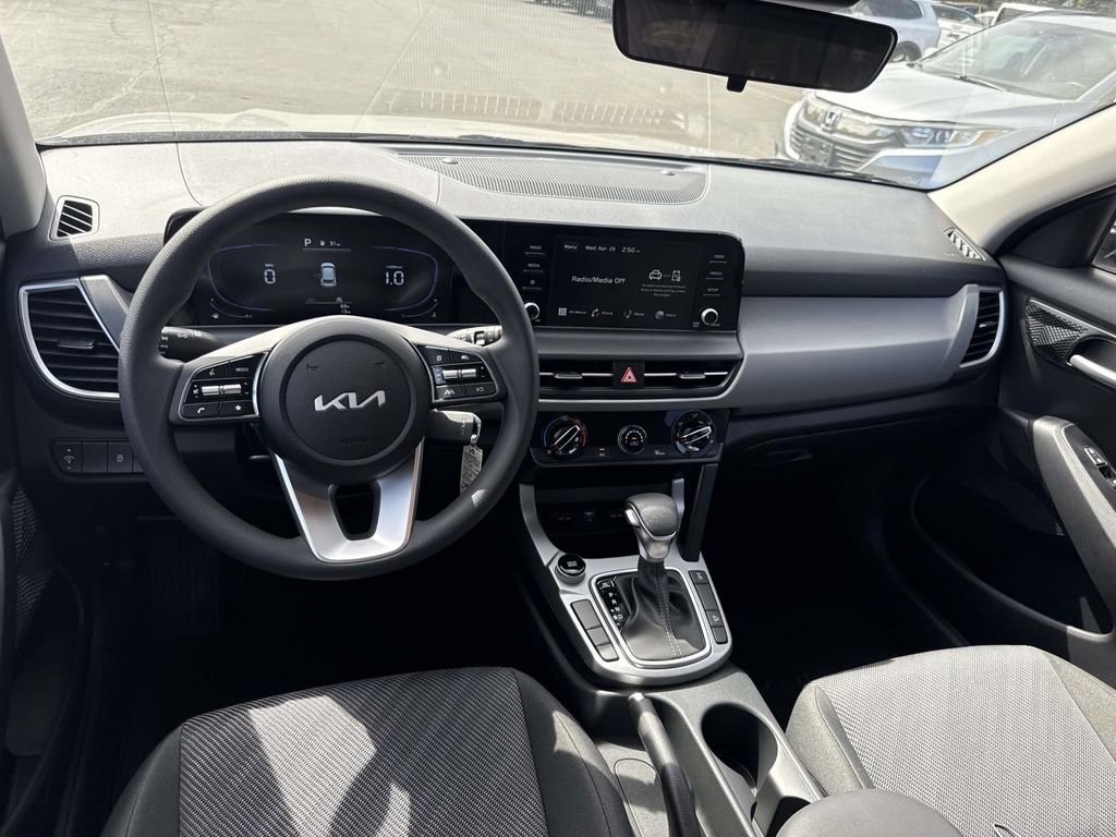 New 2026 Kia Seltos LX AWD/4WD image 6