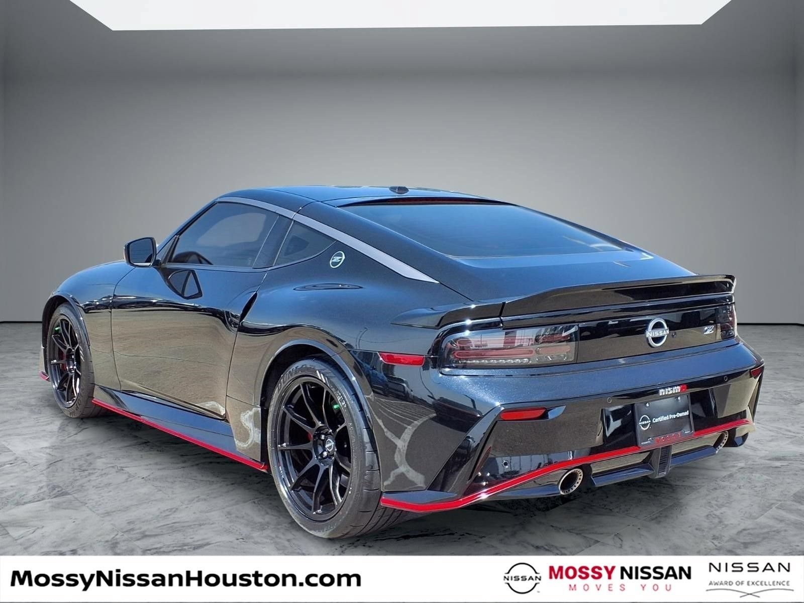 Certified 2024 Nissan Z Performance w/ Floor Mat Package RWD image 2