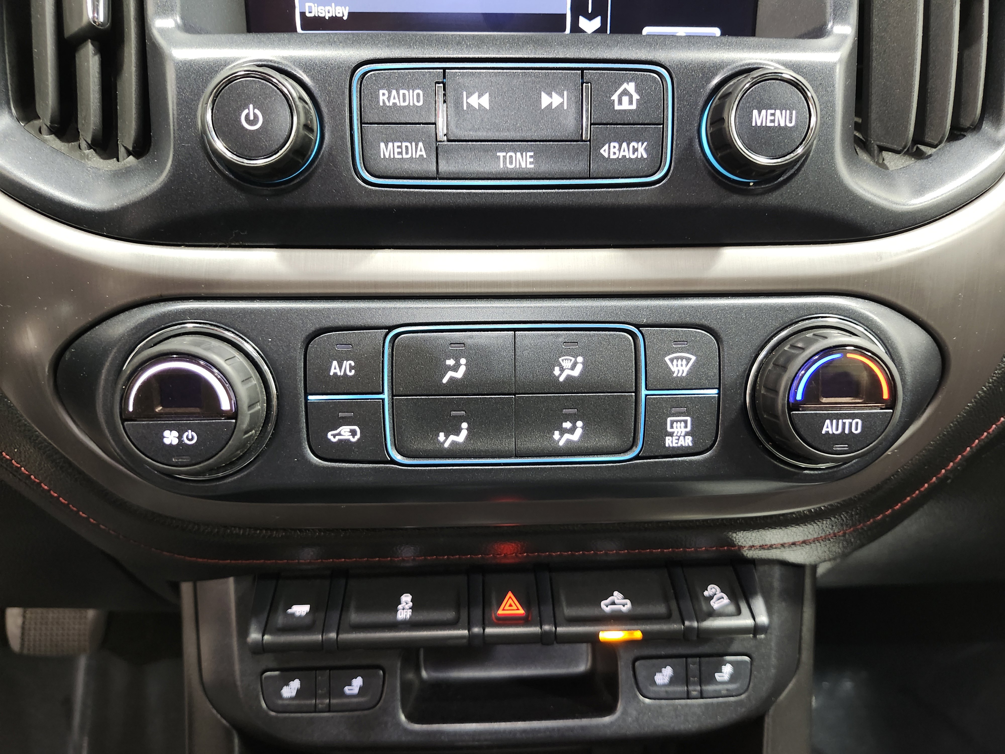 Used 2018 GMC Canyon All Terrain w/ All Terrain X Package image 33