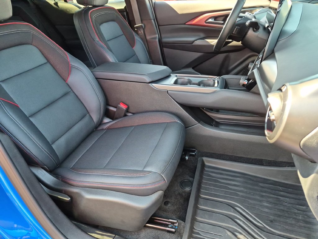 Certified 2026 Chevrolet Equinox EV RS AWD/4WD image 28