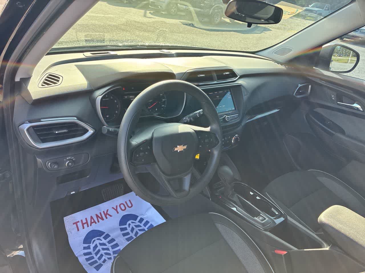 Used 2023 Chevrolet TrailBlazer LS FWD image 10