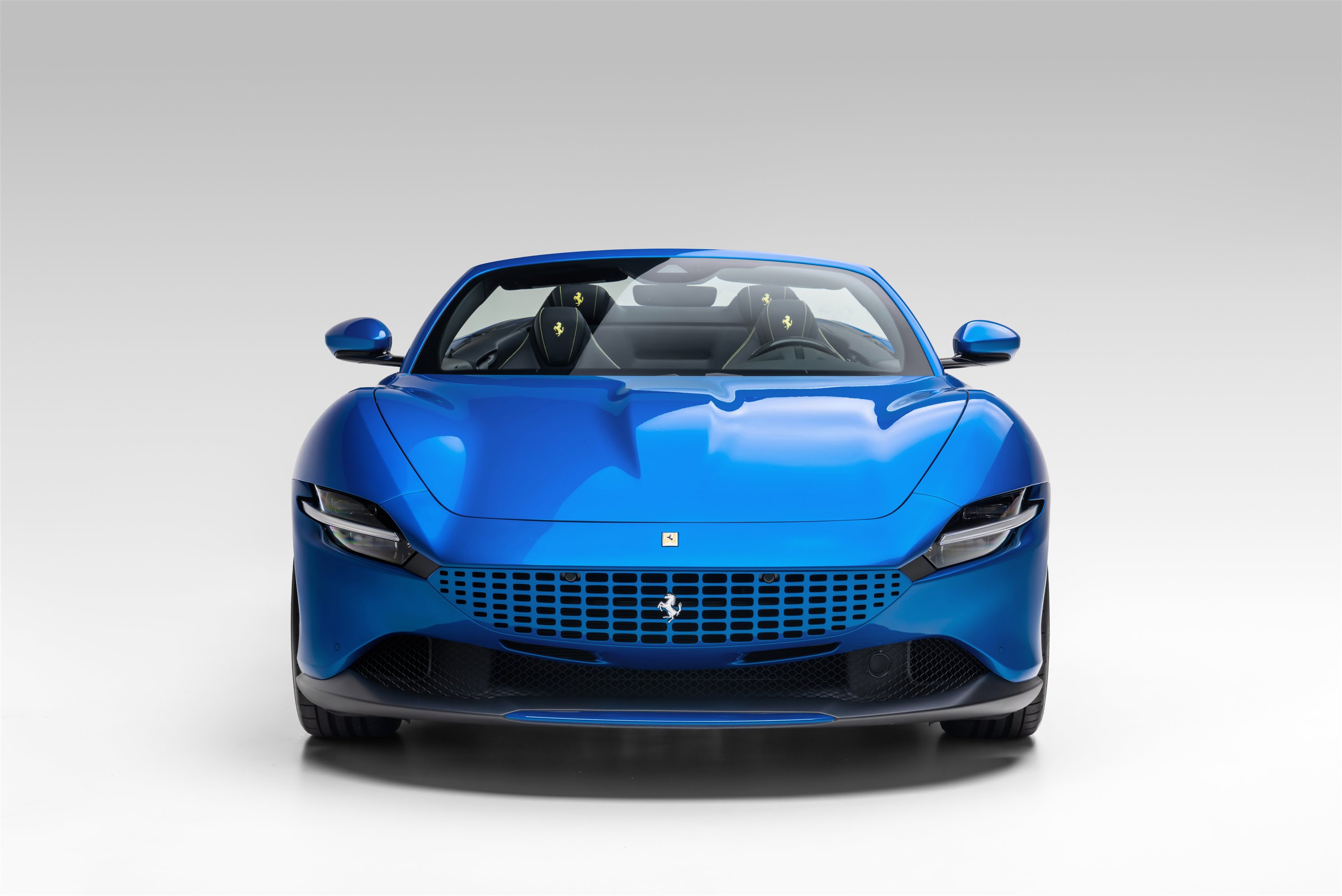 Used 2026 Ferrari Roma Spider RWD image 6