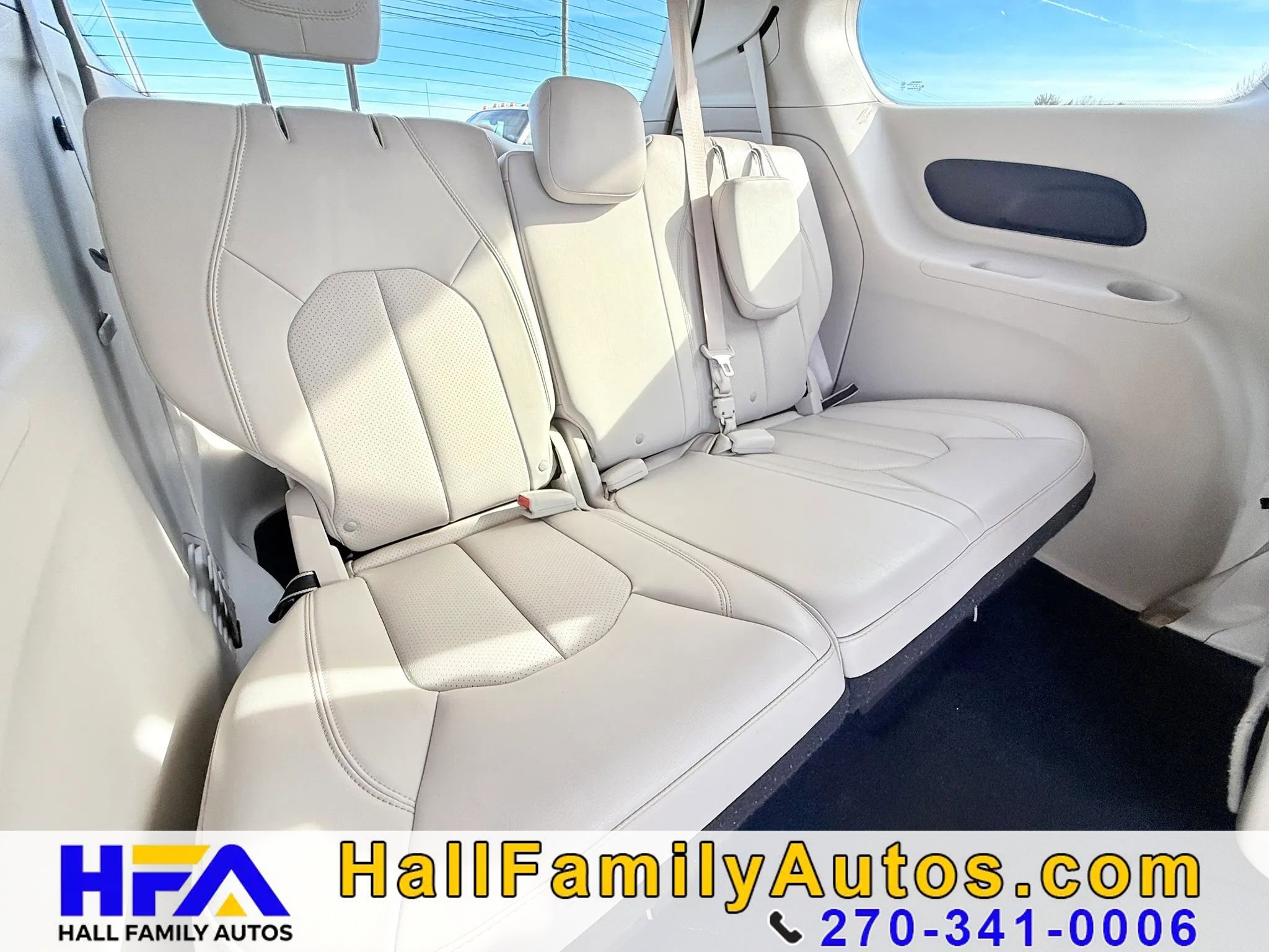 Used 2021 Chrysler Voyager Lxi image 38