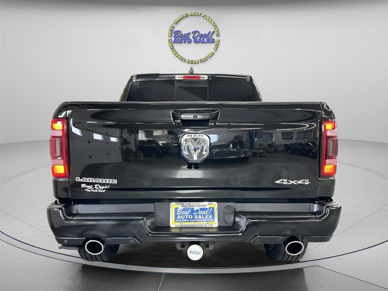 Used 2020 RAM 1500 Laramie w/ Sport Appearance Package AWD/4WD image 4