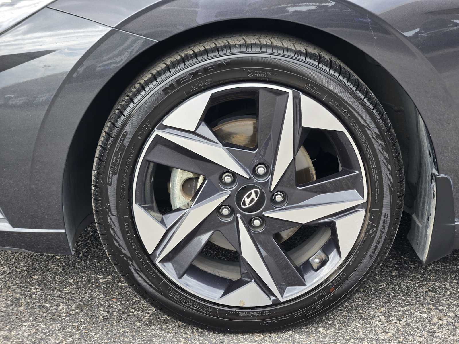 Used 2023 Hyundai Elantra SEL w/ Convenience Package FWD image 12