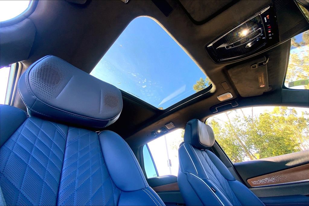 New 2026 Cadillac Vistiq Premium Luxury image 32
