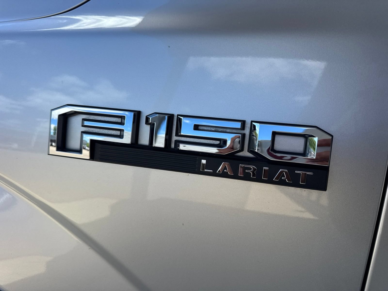 Used 2019 Ford F150 Lariat AWD/4WD image 13