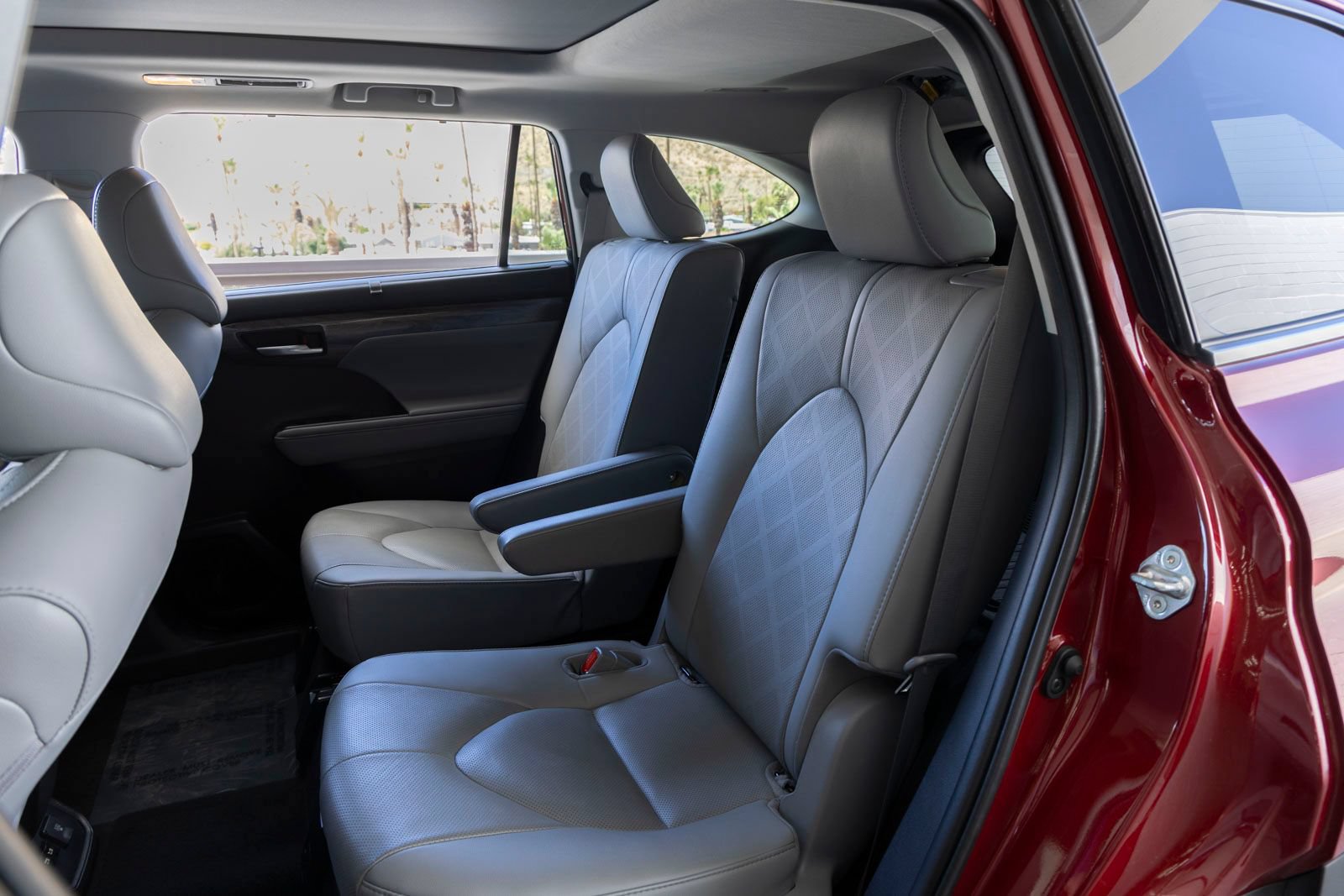 Used 2020 Toyota Highlander Platinum AWD/4WD image 20