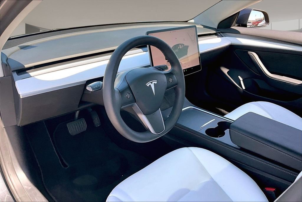 Used 2022 Tesla Model 3 Long Range AWD/4WD image 12