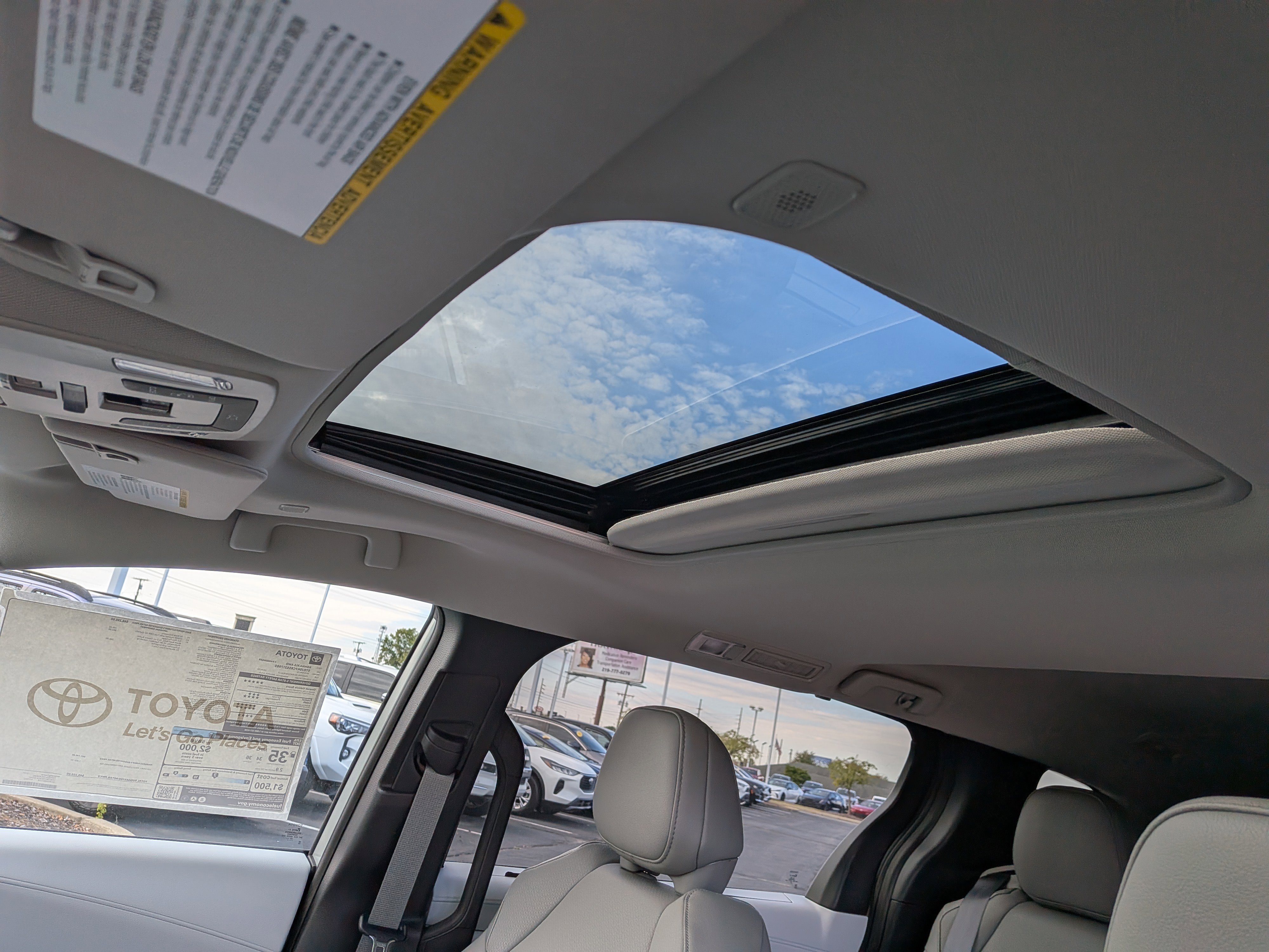 New 2025 Toyota Sienna XLE w/ XLE Plus Package image 11