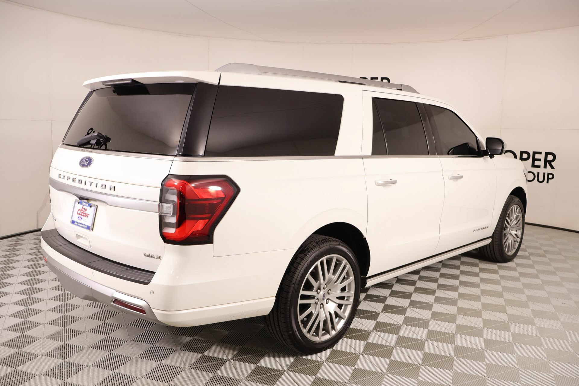 Used 2023 Ford Expedition Max Platinum AWD/4WD image 22