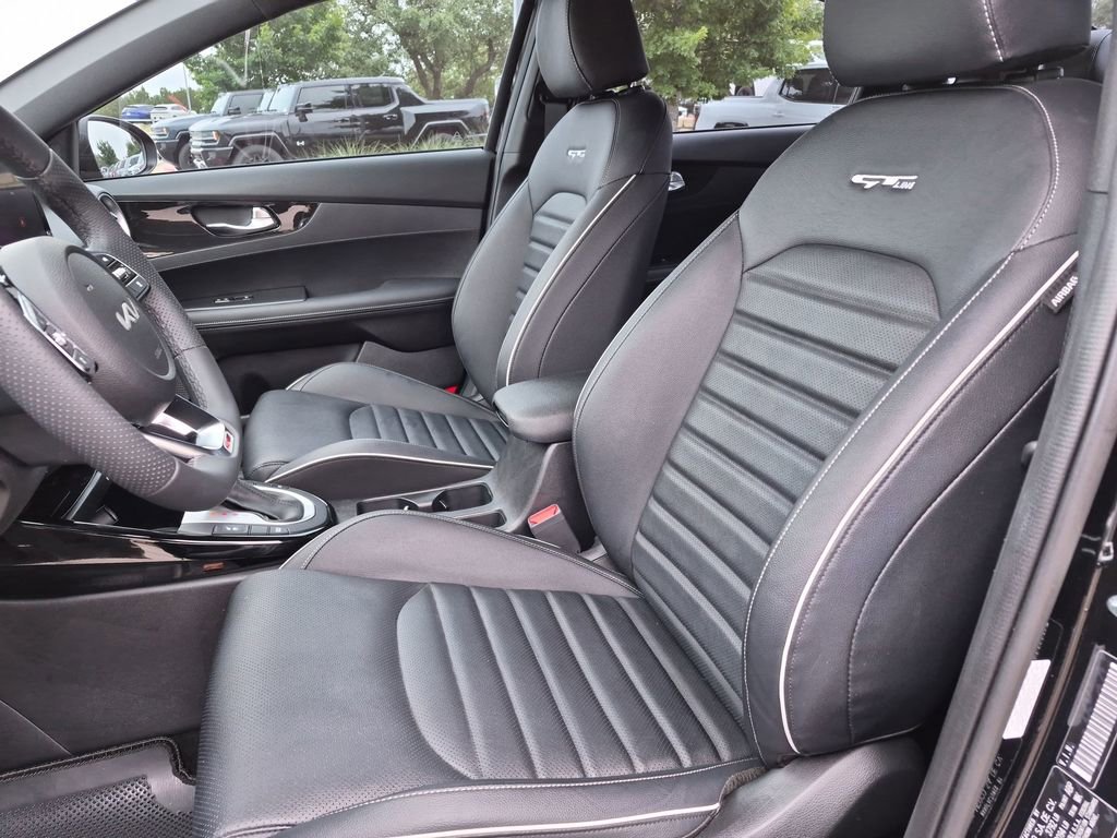 Used 2023 Kia Forte GT-Line w/ GT-Line Premium Package FWD image 18