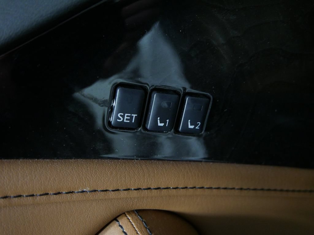 Used 2022 INFINITI QX80 Sensory AWD/4WD image 16