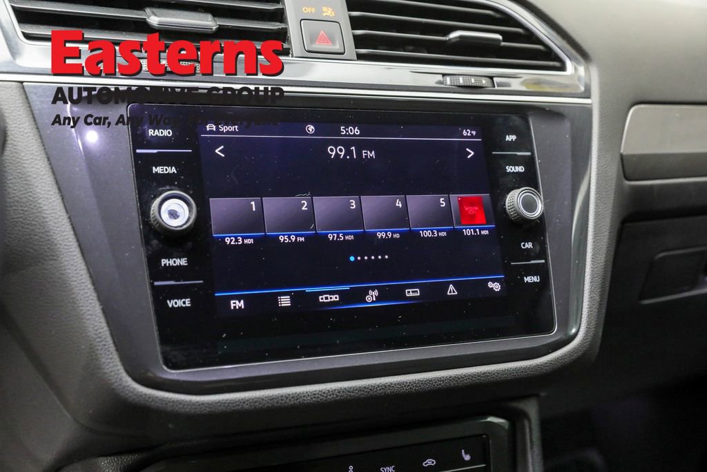 Used 2023 Volkswagen Tiguan SE image 18