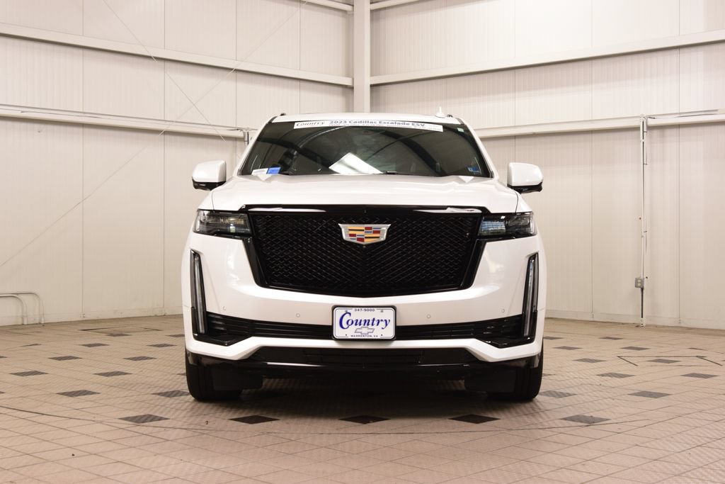 Used 2023 Cadillac Escalade ESV Sport Platinum AWD/4WD image 2