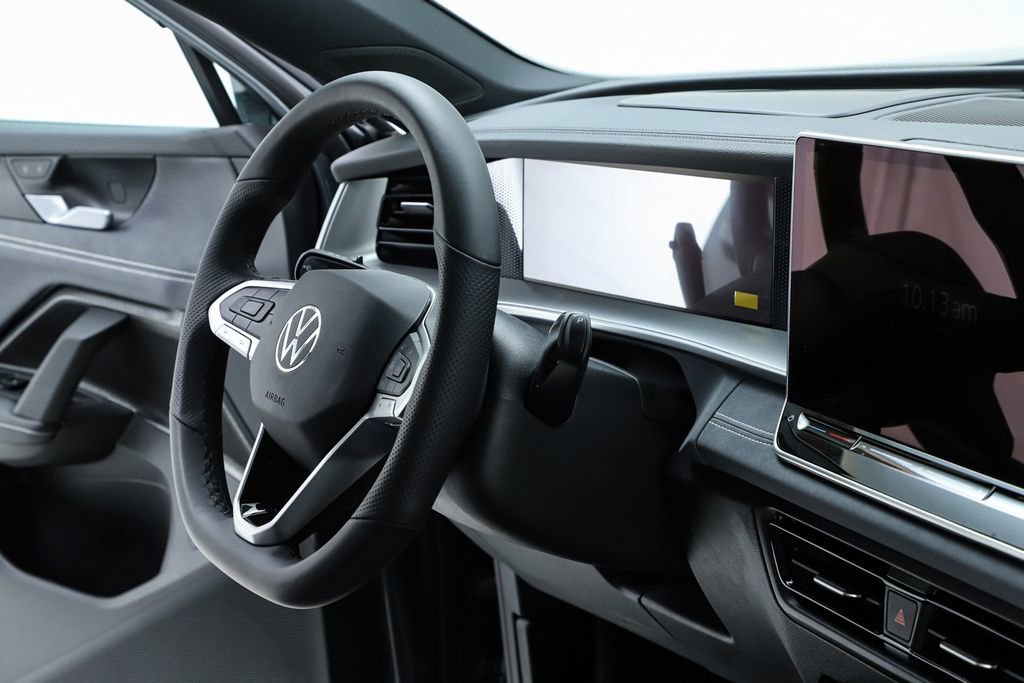 New 2026 Volkswagen Tiguan SE R-Line image 74