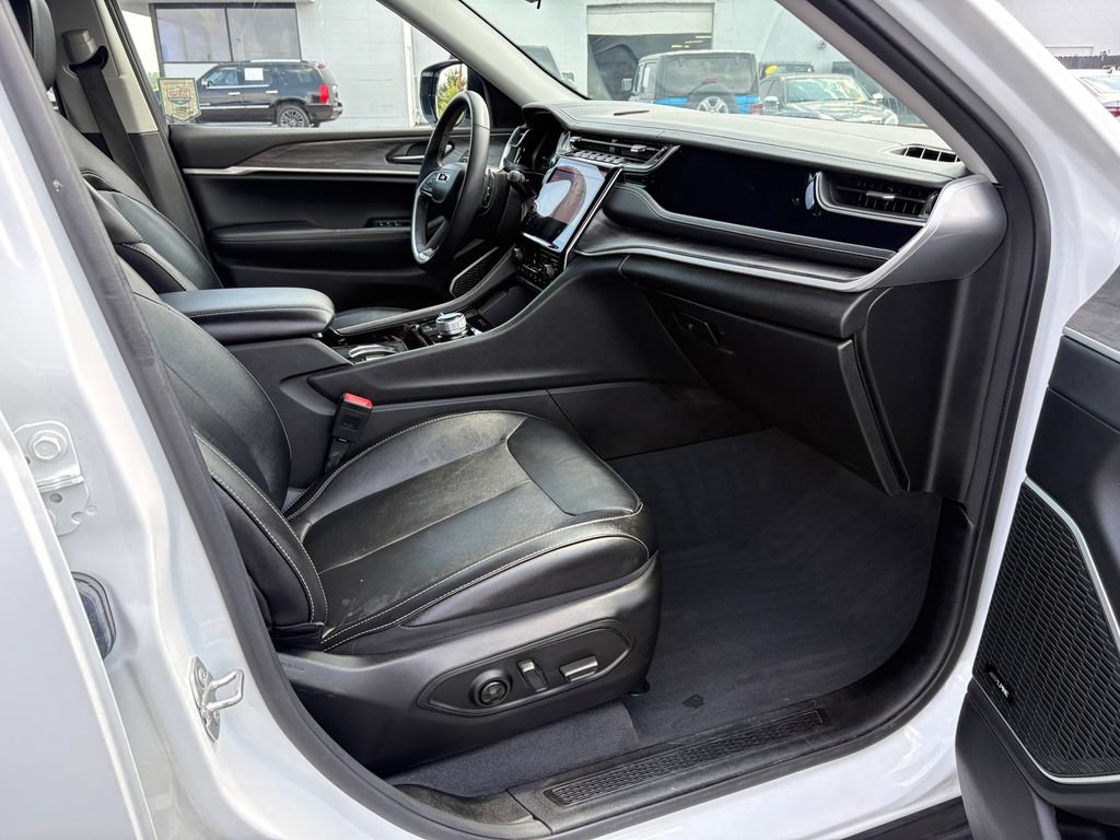 Used 2022 Jeep Grand Cherokee Limited 4xe AWD/4WD image 11