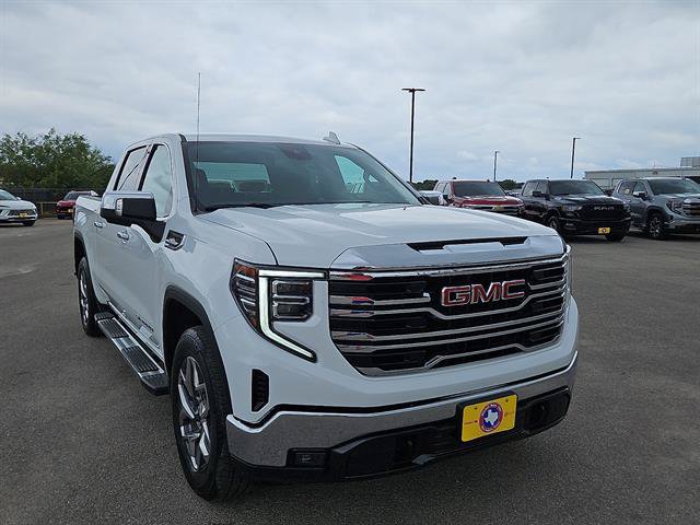 Certified 2024 GMC Sierra 1500 SLT w/ SLT Convenience Package RWD image 7