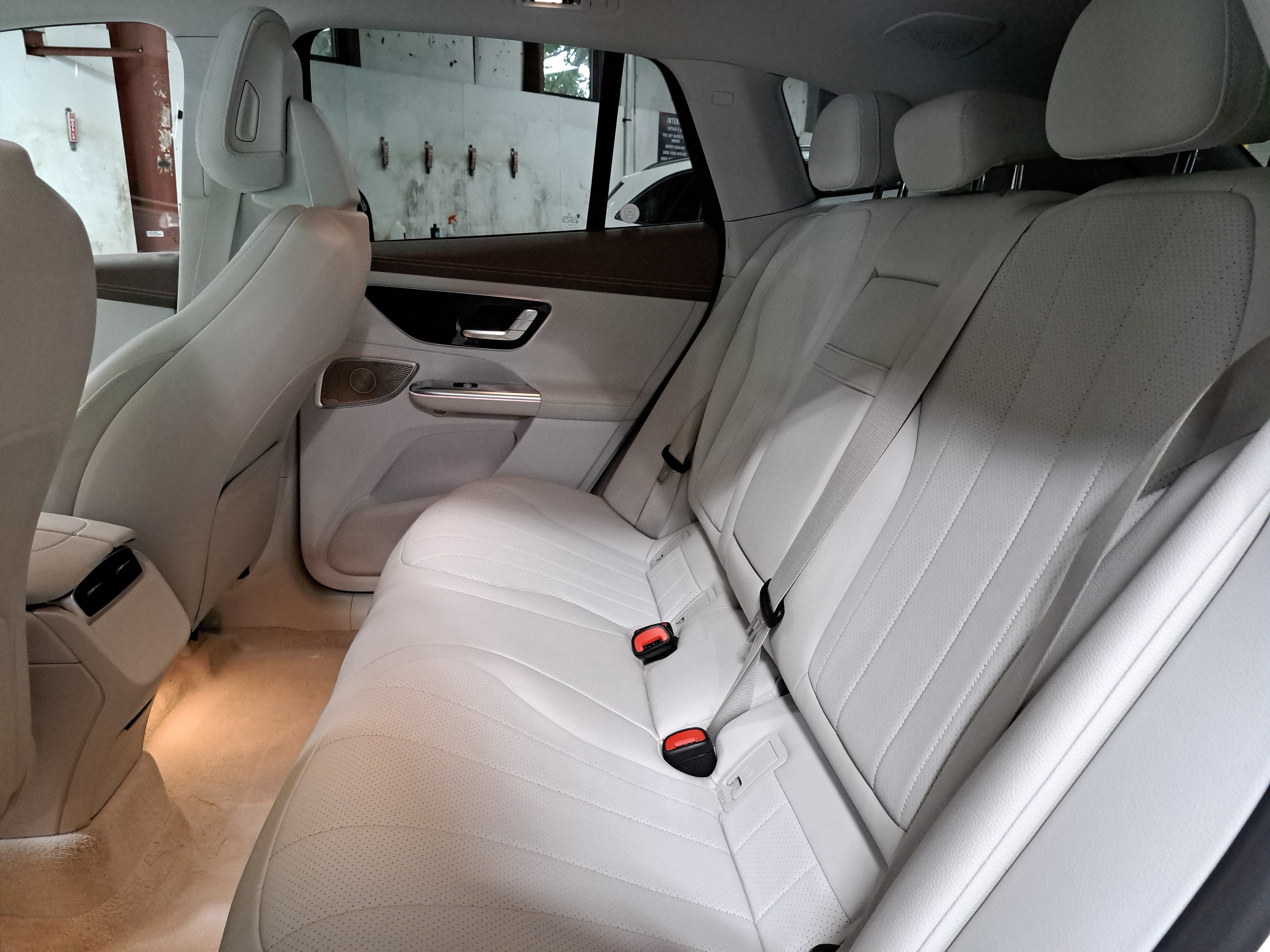 Certified 2023 Mercedes-Benz EQE 350+ SUV image 17