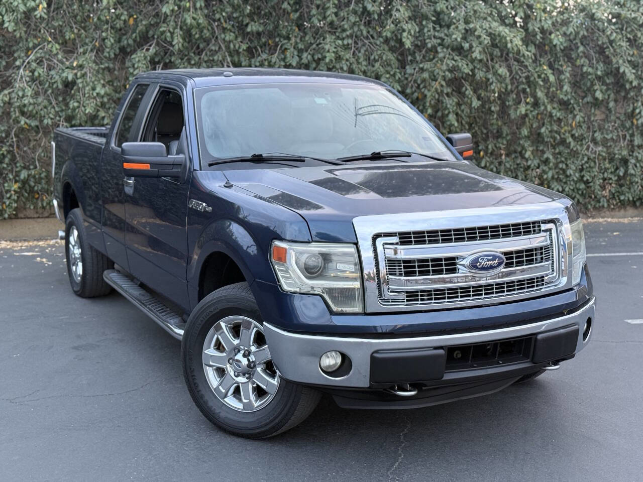 Used 2014 Ford F150 XLT w/ Equipment Group 302A Luxury image 2