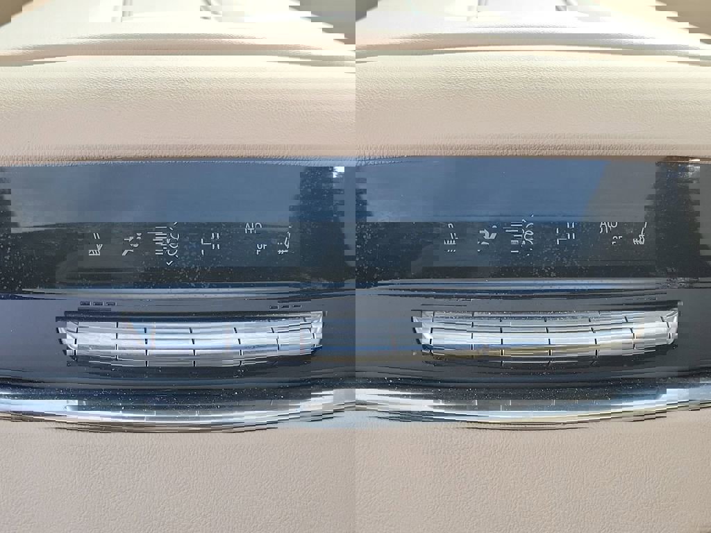 Used 2023 Cadillac Escalade Premium Luxury w/ LPO, Radiant Package image 15