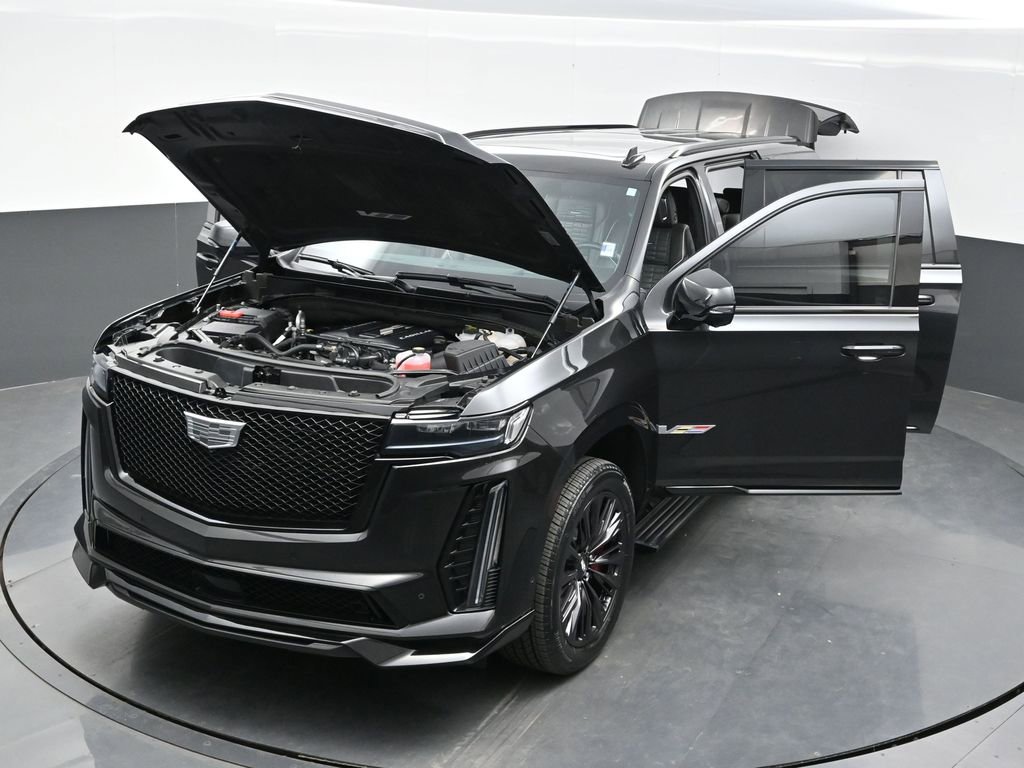 Certified 2024 Cadillac Escalade ESV V w/ LPO, ONYX Package image 37