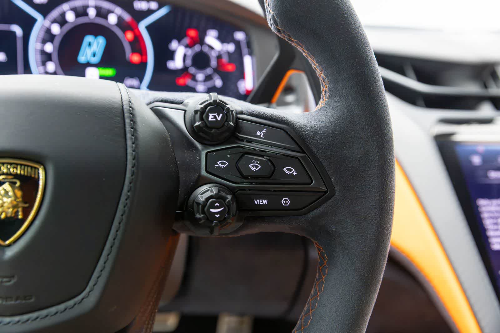 Used 2024 Lamborghini Revuelto AWD/4WD image 27