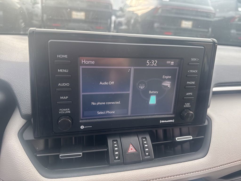 Used 2022 Toyota RAV4 XLE Premium image 7