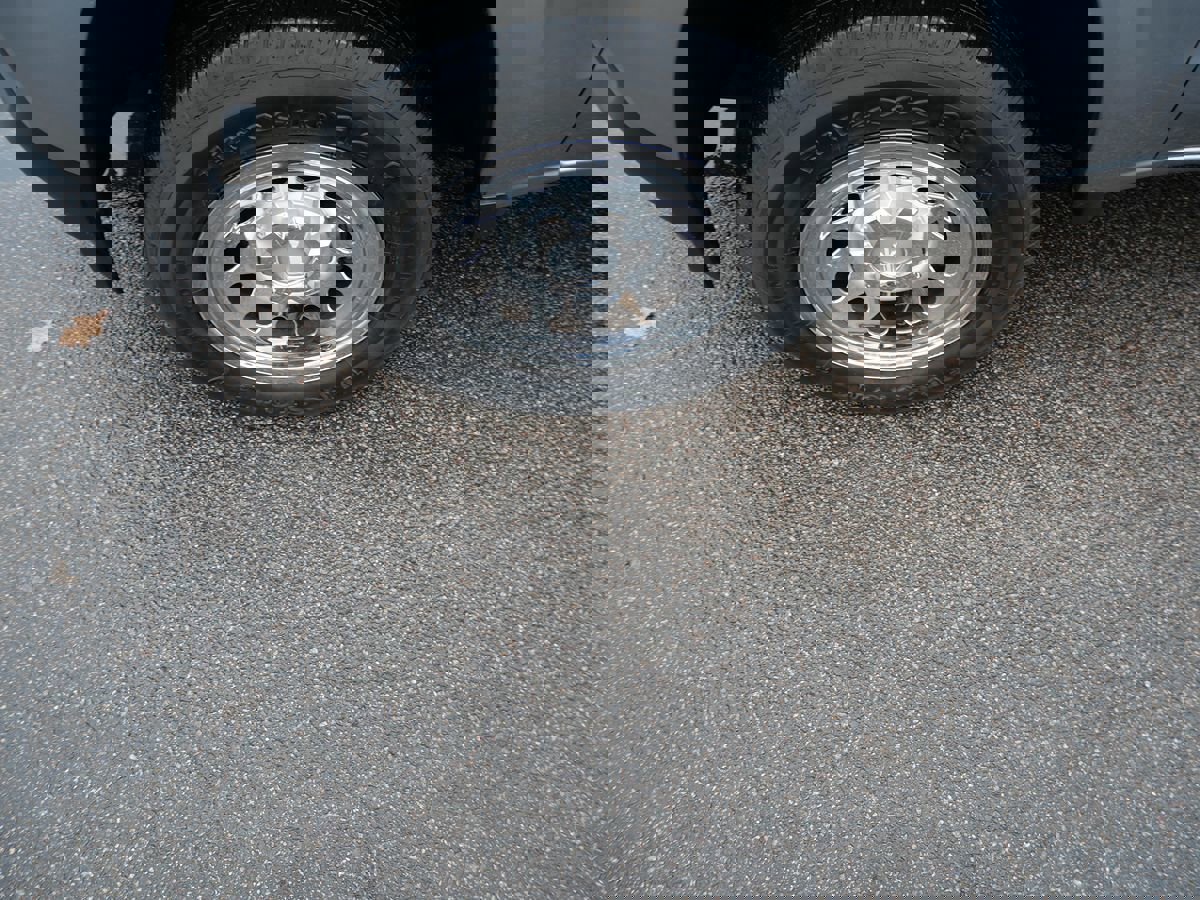 Used 2023 Chevrolet Colorado W/T image 32