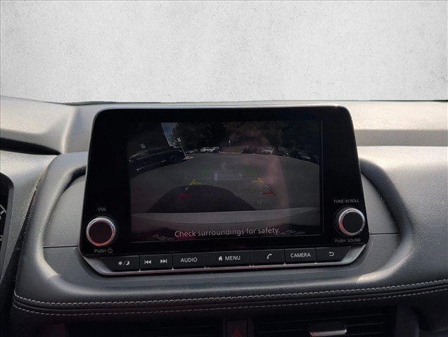 Used 2024 Nissan Rogue SV AWD/4WD image 16