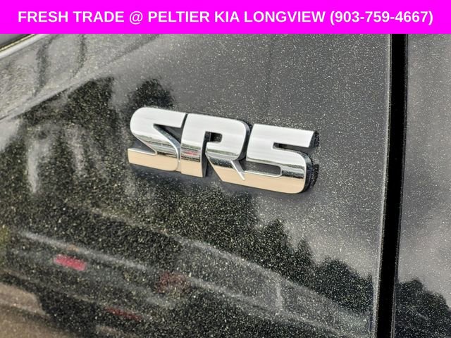 Used 2017 Toyota Tacoma SR5 w/ Tow Package image 8