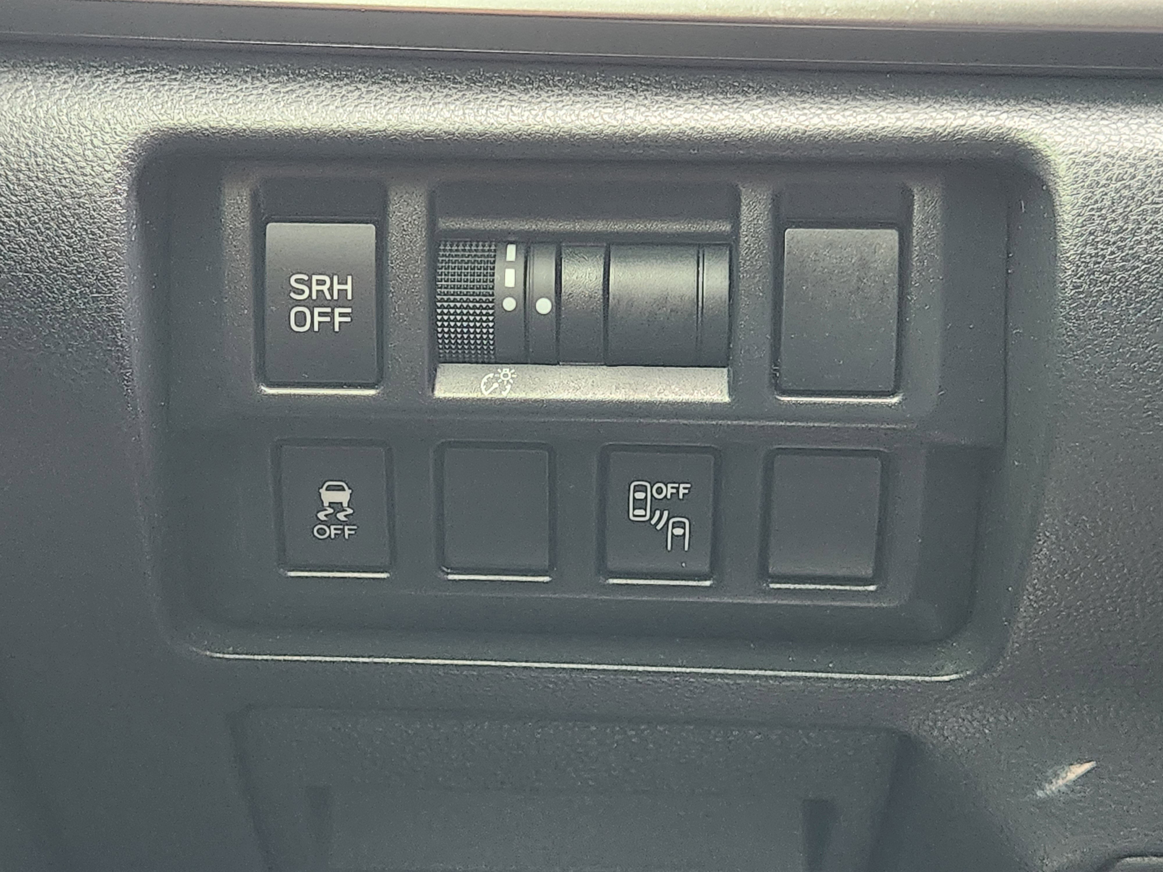 Used 2018 Subaru Crosstrek 2.0i Limited image 26