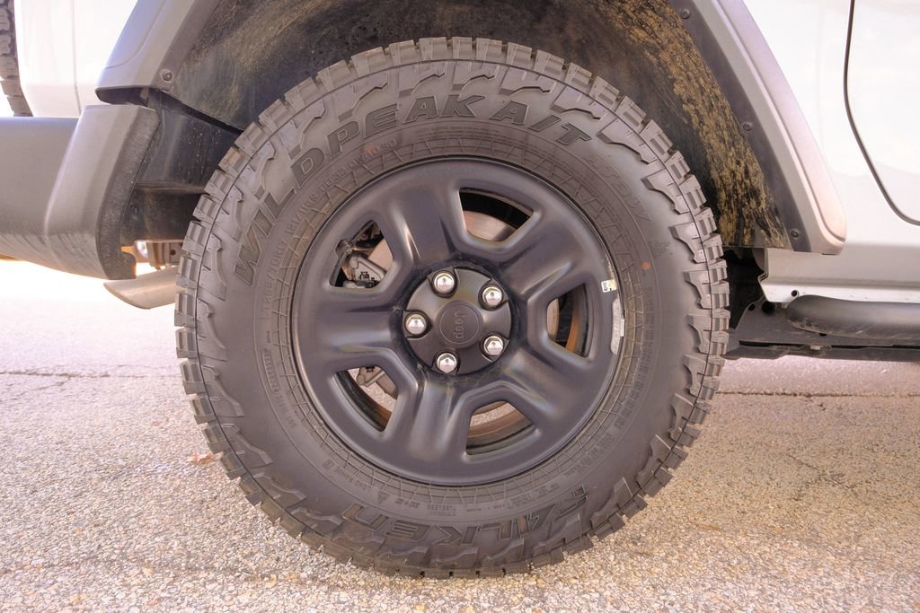 Used 2024 Jeep Wrangler Sport image 32