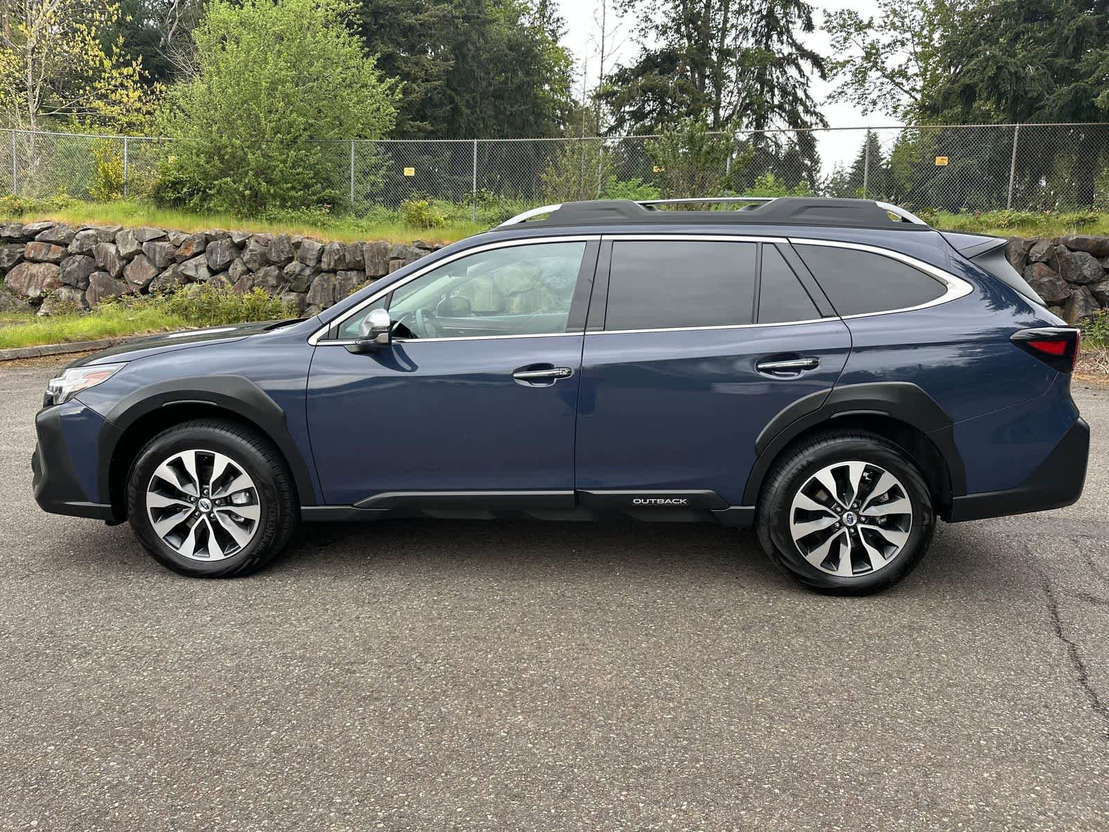 Certified 2023 Subaru Outback Touring XT AWD/4WD image 2