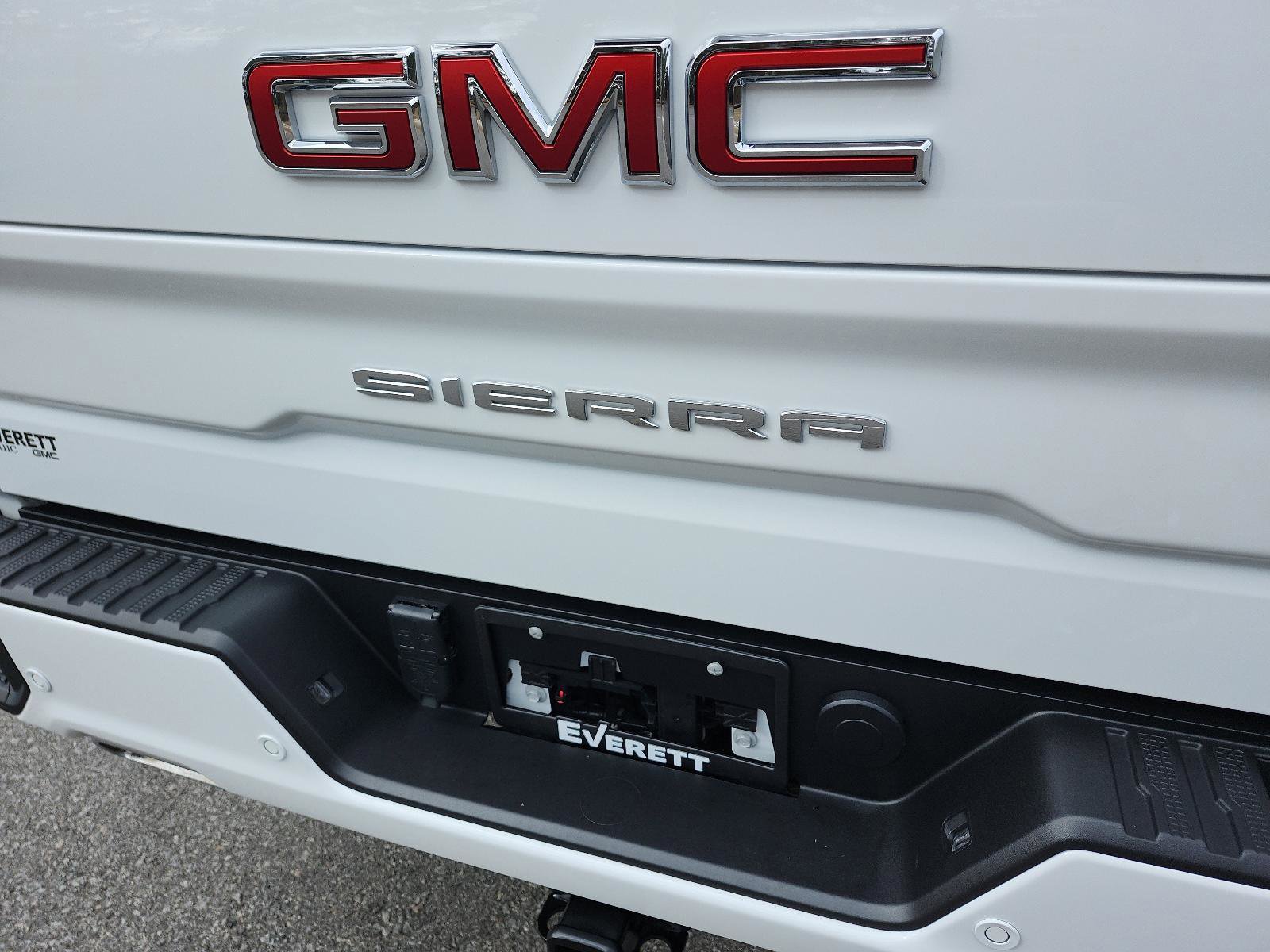 Certified 2025 GMC Sierra 1500 AT4 w/ AT4 Premium Package image 5