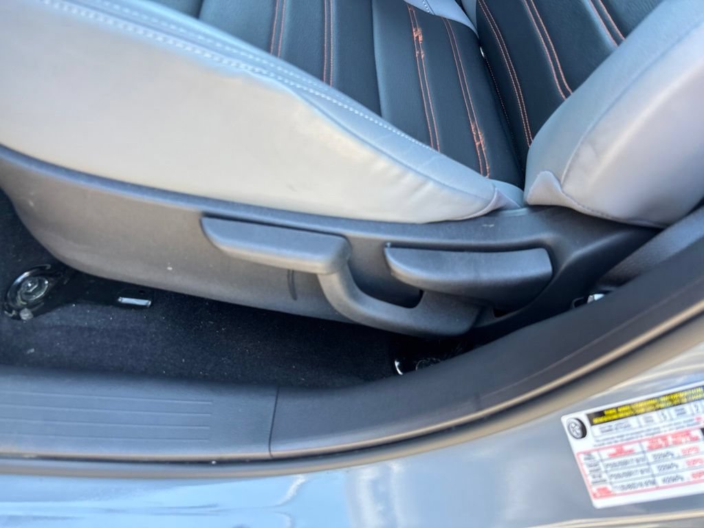 Used 2024 Nissan Kicks SR w/ SR Premium Package FWD image 12
