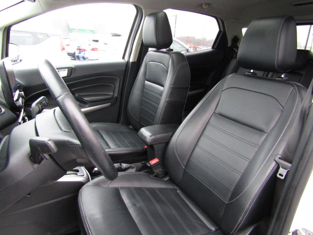 Used 2021 Ford EcoSport Titanium image 18