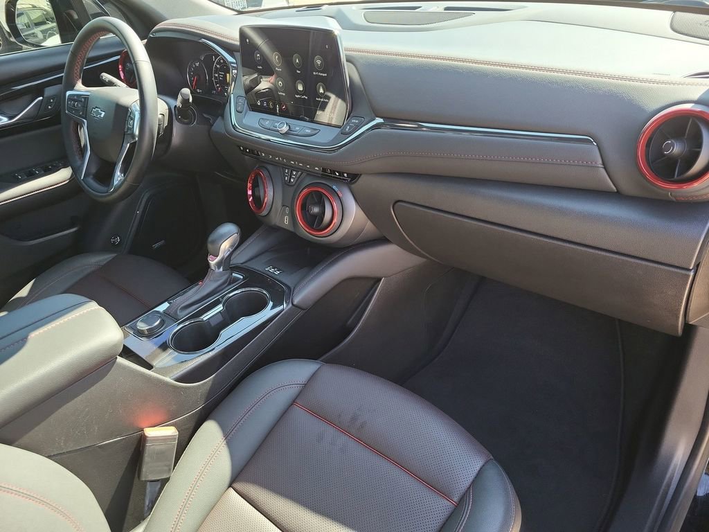 Certified 2024 Chevrolet Blazer RS w/ Driver Confidence II Package image 30