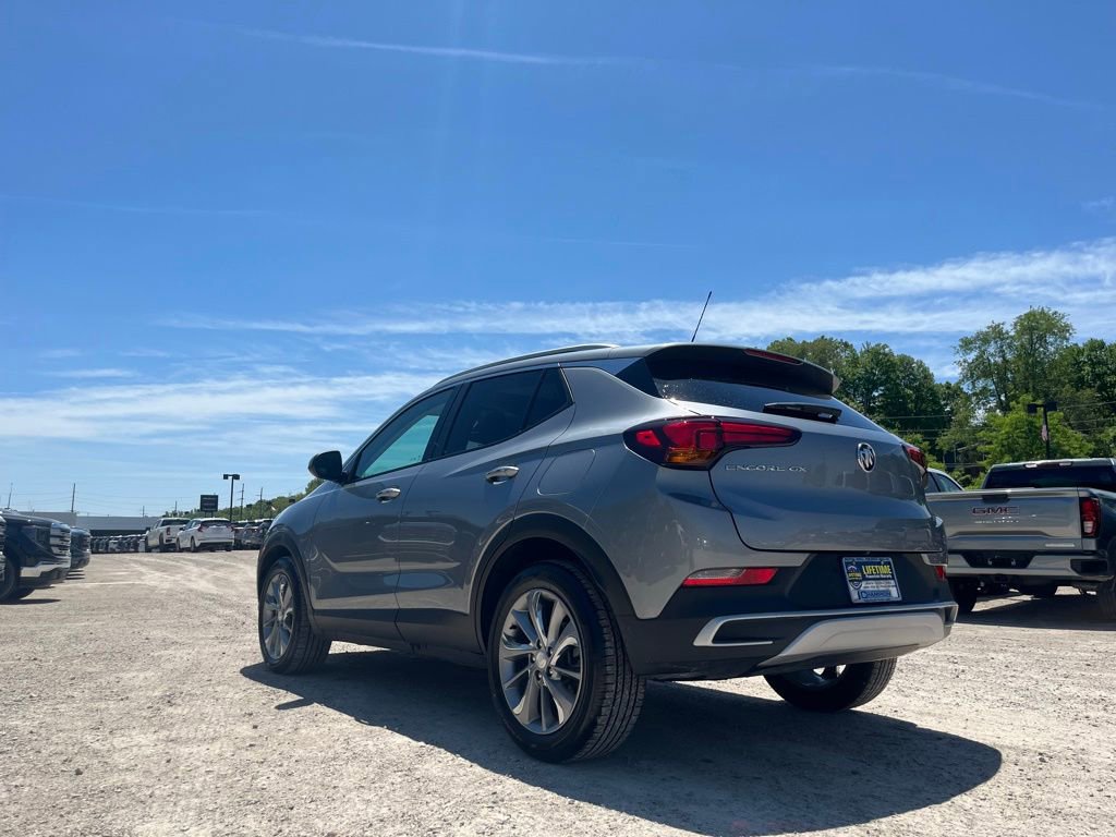 Used 2023 Buick Encore GX Select w/ Experience Buick Package FWD image 6