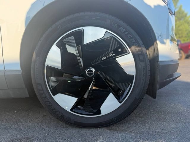 Certified 2025 Volvo EX30 Ultra w/ Climate Package AWD/4WD image 5