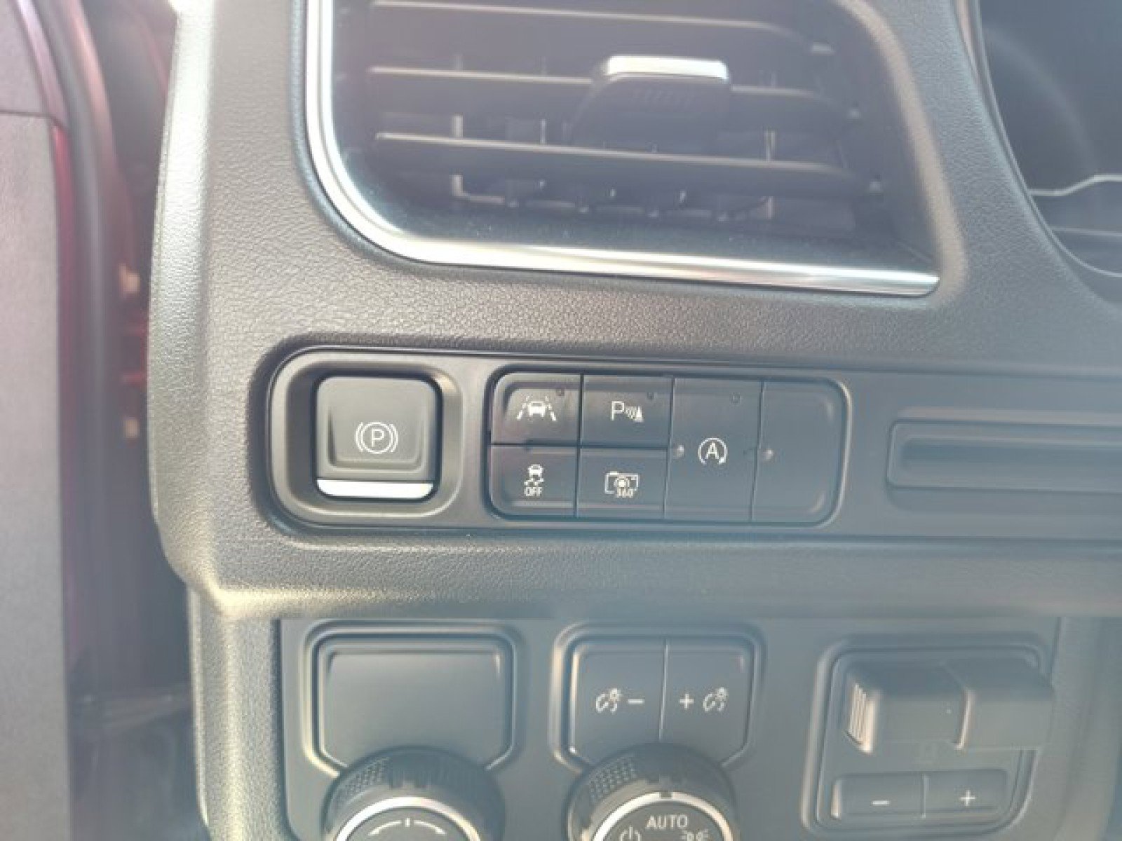 Used 2023 Chevrolet Suburban LT w/ LT Signature Package RWD image 9