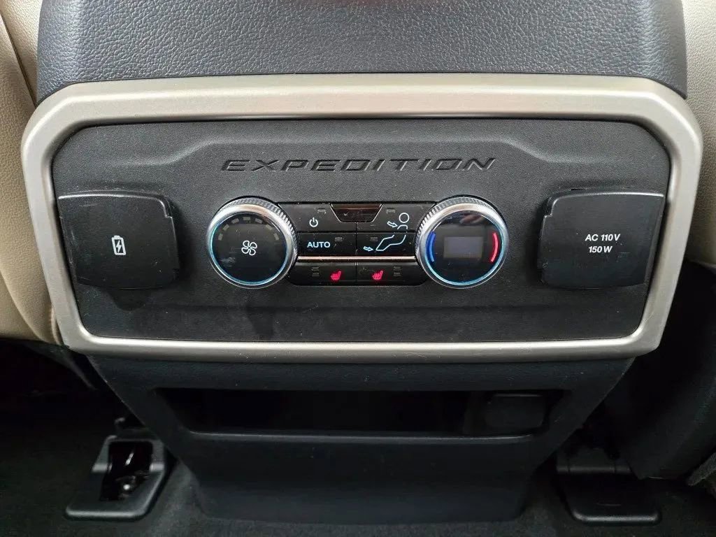 Used 2024 Ford Expedition Max Limited image 28