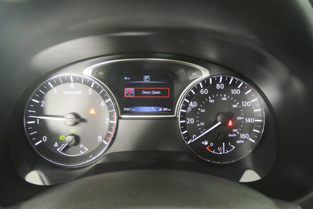 Used 2016 Nissan Altima 2.5 SV w/ Convenience Package FWD image 16