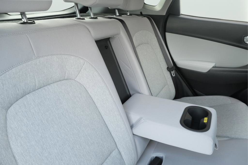 Used 2023 Hyundai Kona SE FWD image 38