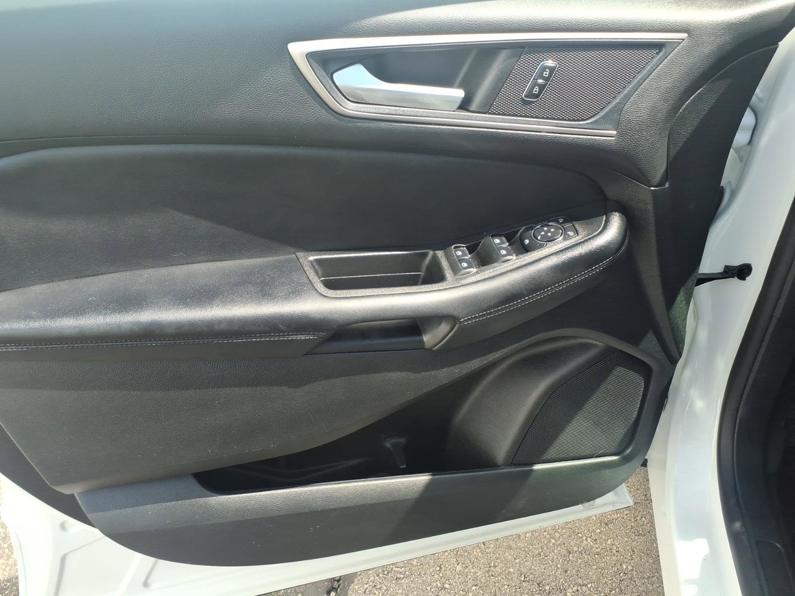 Certified 2023 Ford Edge SEL w/ Convenience Package AWD/4WD image 11