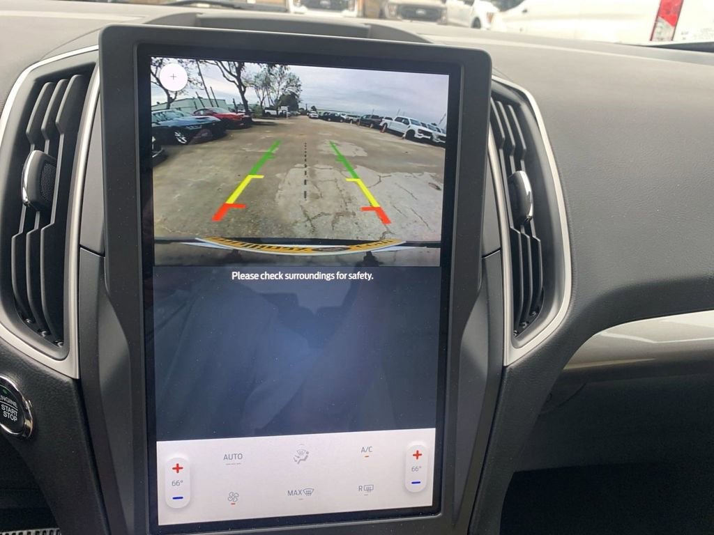 New 2024 Ford Edge SE image 7